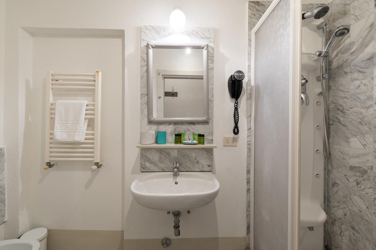 F7 - Santa Croce One Bedroom Flat For 2 Or 3 Guests Firenze Kültér fotó